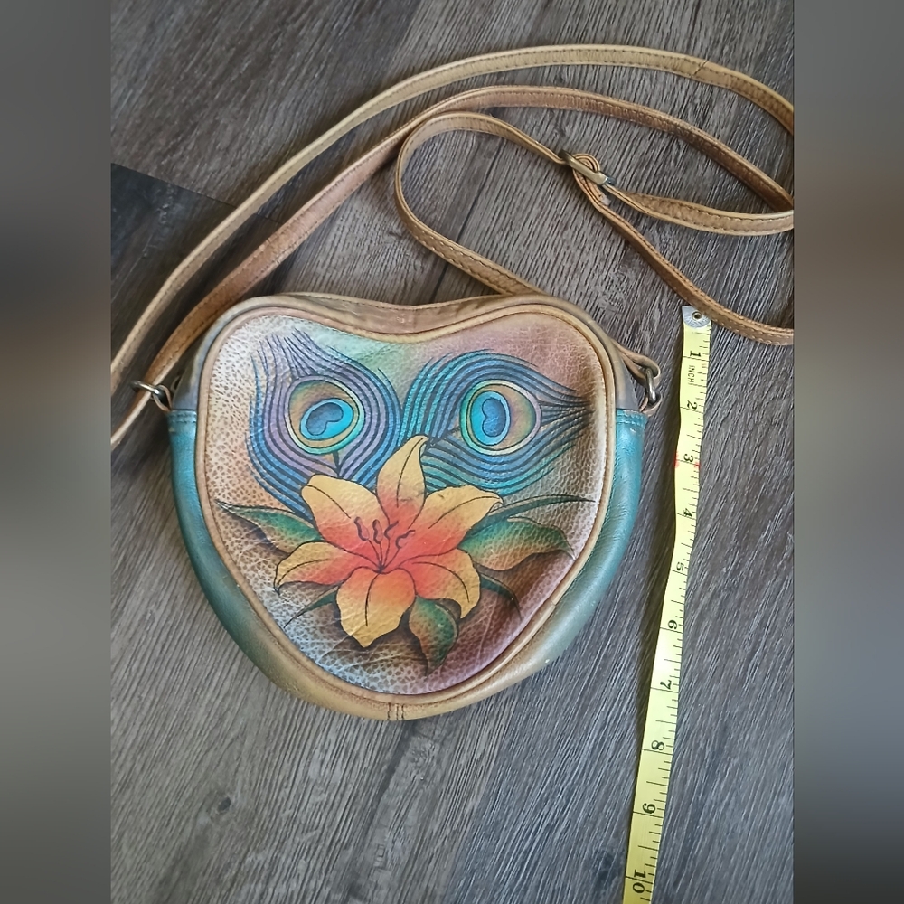 Anuschka hand-painted leather shoulder bag heart shape Peacock Feather Floral - Picture 2 of 12